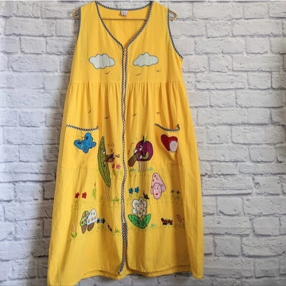 Vintage Embroidered Midi Smock Dress M Fruit Mushrooms Hearts Cottagecore Kawaii