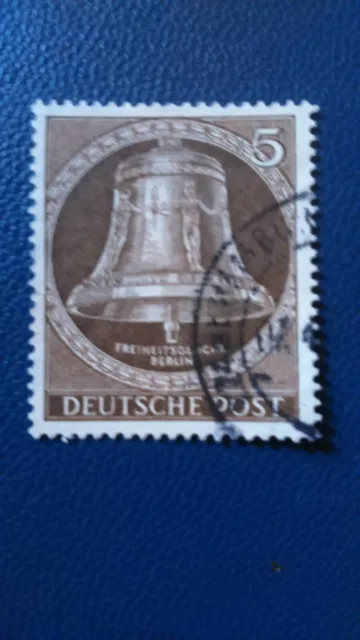 Briefmarke Berlin 1953 Freiheitsglocke Klöppel Mitte 5Pf. Michel 101