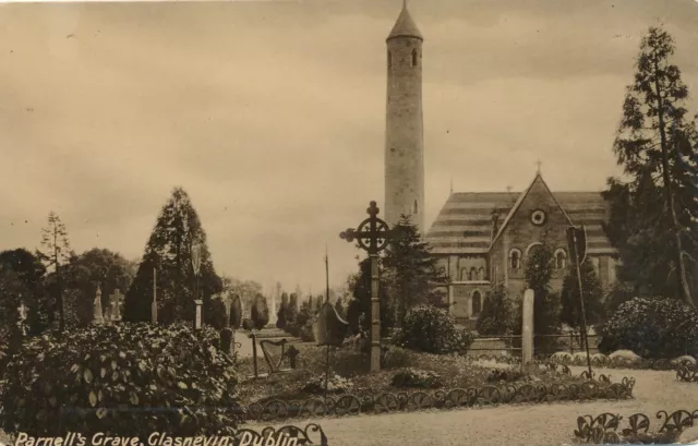 DUBLIN - Parnell's Grave Glasnevin - Ireland
