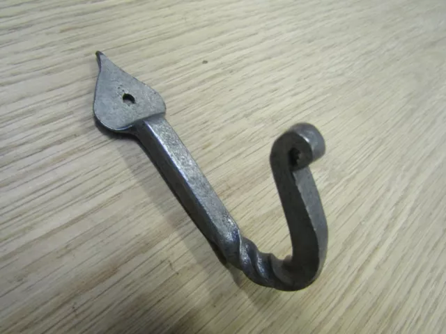 5 X LEAF TWISTED ANTIQUE IRON hand forged rustic iron old utility hanging hook