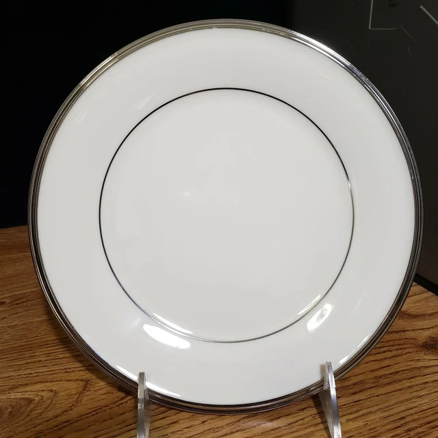 Lenox Solitaire China Dinner Plate 10.75” Inches Ivory Platinum Silver Band NEW
