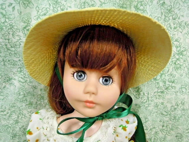 hd-192  Marjorie SPANGLER vinyl doll:  "RICHMOND"  #72/1500;  15" tall 2