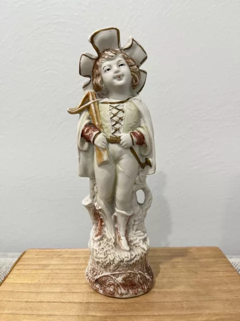 Antique Allemand Bisque Porcelaine Figurine Enfant Porte Un Chapeau