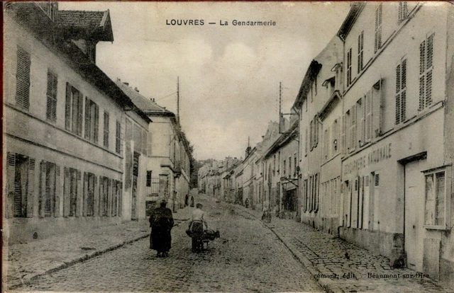 CPA - 95 - LOUVRES - La Gendarmerie