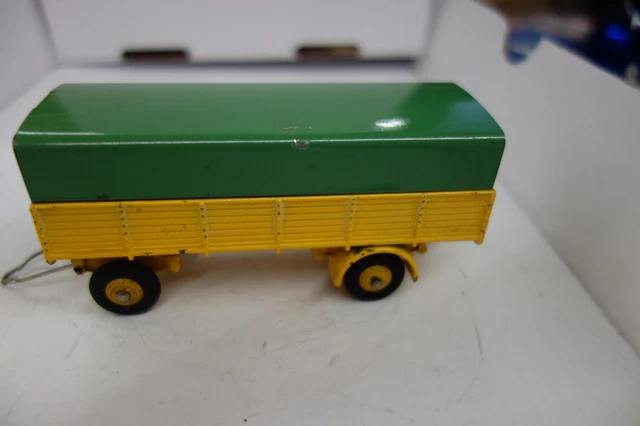 Remorque Dinky Toys – Réf 70 / 810 – 4 Roues – Bâchée – 1957 – France