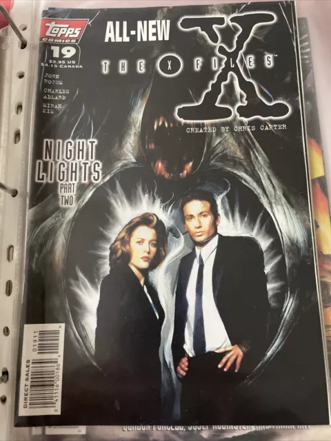 The X-Files Volume 1, No 19, 1996 / Near Mint Condition / Topps Comics
