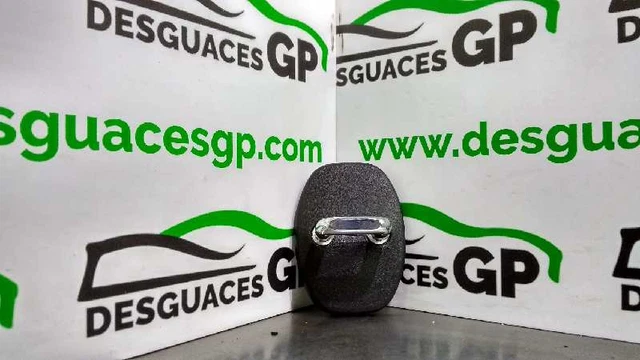 Porte Arrière Droit Pour Lexus IS 200 / 220D (2005) - Pièce D'Occasion, Référence 6700353041