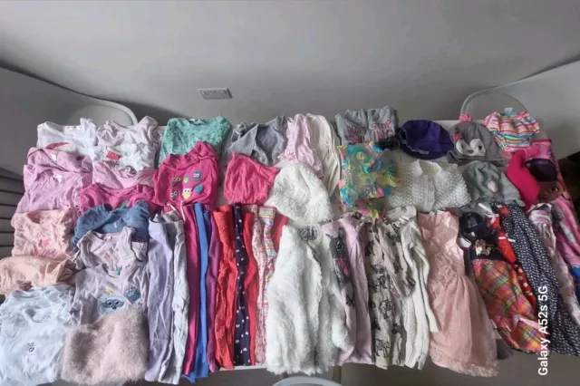 Abbigliamento bambina pacchetto enorme 18-24 mesi, grande qualità e marche, 52 articoli