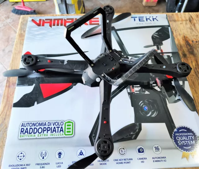 Drone TEKK VAMPIRE semi professionale 4 eliche quadricottero 3