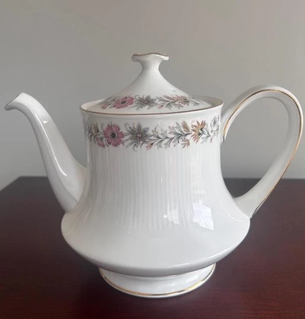 VINTAGE PARAGON BELINDA Bone China Set Of Four Coffee Cups And