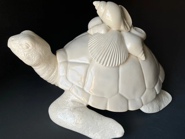 Fitz&Floyed Essentials Atlantic White Turtle.covered Dish.