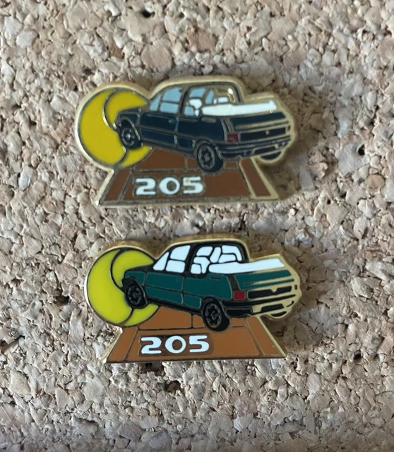 PIN' S SPORT Tennis ROLAND GARROS, PEUGEOT 205 décapotable signé