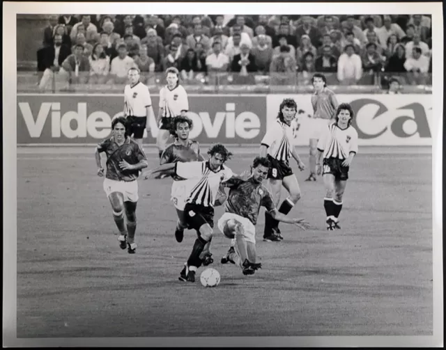 Photo de presse vintage Mondiale Football 1990 Italie Autriche FT 2410 - tirage