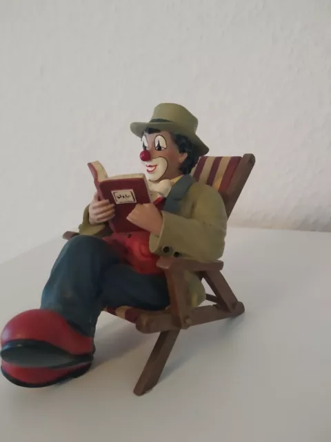 Eine Skulptur eines Clowns aus der weltberühmten Sammlung „Clown Guild“. Deutsch