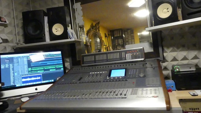 TASCAM DM 4800 - Professionelles Digitalpult "TOP-Zustand" !!