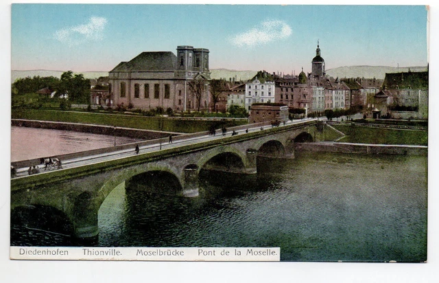 THIONVILLE - Moselle - CPA 57 - vue sur l entrée et pont sur la Moselle
