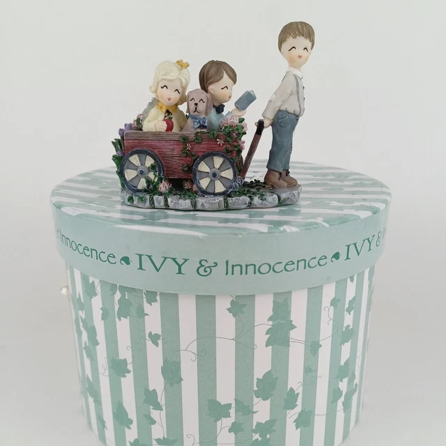 Innocence & Ivy #05501 THE BEST OF FRIENDS Ltd Ed Hand Numbered 2001 w/BOX