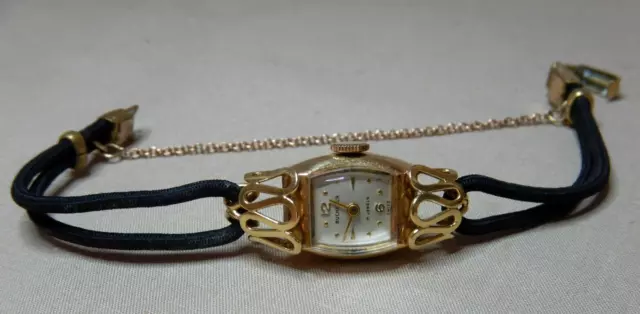 Vintage 18K Gold Ladies Watch  By Bucherer 17 Jewels