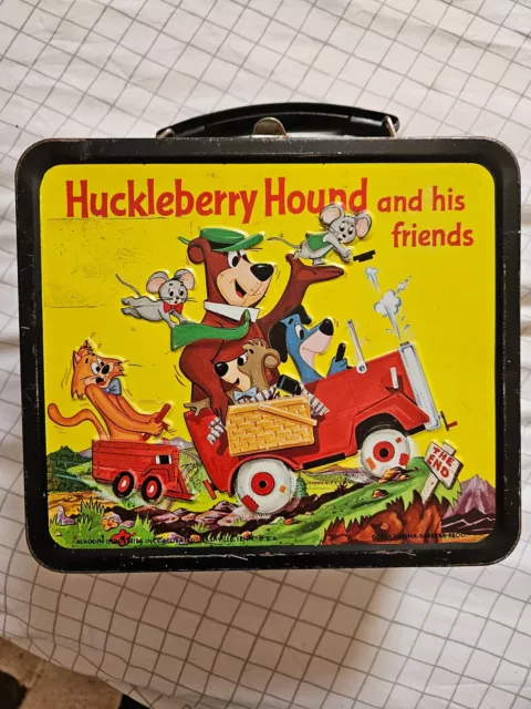 Huckleberry Hound metal lunch box, Quick Draw McGraw and Friends, 1961