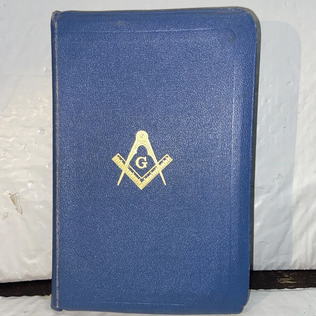 HOLY BIBLE MASONIC Edition Freemasonry King Solomon’s Temple In Masonry