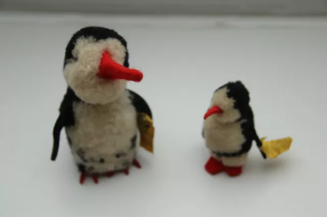 2 Original Steiff Pinguine, 60igerJahre, 6 + .10 cm, mit Knopf/Fahne, Nr.7390/08