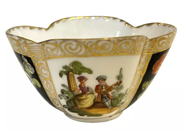 DRESDEN HELENA WOLFSOHN AUGUSTUS REX Meissen QUATREFOIL porcelain cup