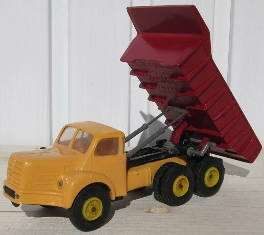 NOREV - 113 - Berliet TBO 15 Benne Carrière Basculante -En boite