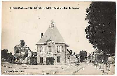 CPA 60 - GOURNAY SUR ARONDE (Oise) - 3. L'Hôtel de Ville et Rue de Ressons