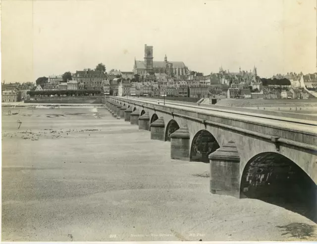 ND. France, Nevers, Vue générale  Vintage print.  Tirage argentique  21x27