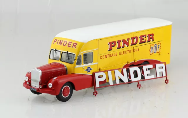 Bernard 28 LKW Circus Pinder 1:43  Modellauto