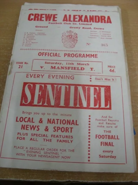 11/03/1961 Crewe Alexandra v Mansfield Town  (folded, removed rusty staple, team