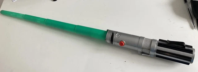 Star Wars Light saber Luke Skywalker Flick Out Extendable green 2004 lfl USED
