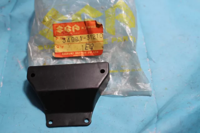 Suzuki Gt750 Pilot Bulb Plate Cover - 34981-31210-Nos