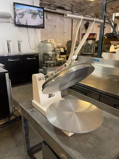 DoughXpress DM-18-NH Manual Pizza Dough Press Up To 18"