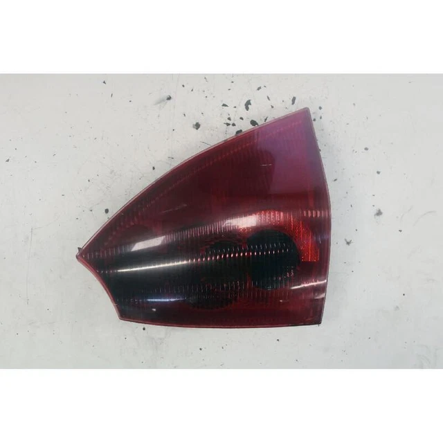 FEU ARRIERE GAUCHE PEUGEOT 307 PHASE 1 Réf 021B00F