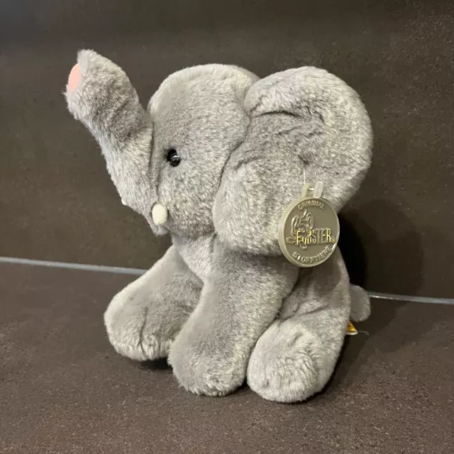 Förster Elefant Plüschtier Kuscheltier Stofftier Schmusetier stehend 18cm