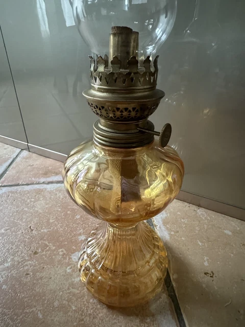 LAMPE A PETROLE Ancienne Vintage En Verre EUR 12,00 - PicClick FR
