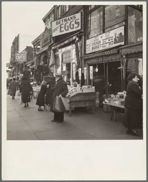 Photo, 1930's Bathgate Avenue in the Bronx, NY, Jewish Chicken Store 58281237