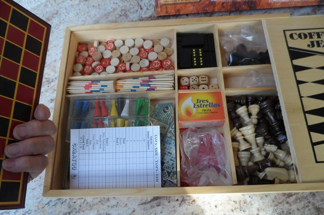 ANCIEN JEU DE L'OIE DE BOITE DE NAIN JAUNE ET JEU DE DAMES DEBUT 20 EME SIECLE