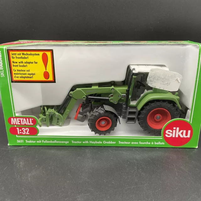 Siku Farmer 3651 Traktor mit Folienballenzange 1:32 mit OVP