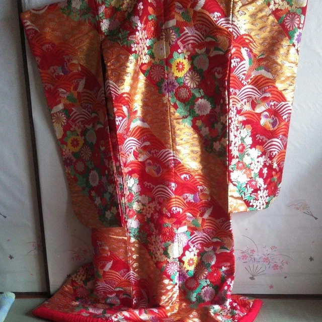 Japanese Kimono Uchikake Luxurious Wedding Embroidery Pure Silk Flower Red K405 7