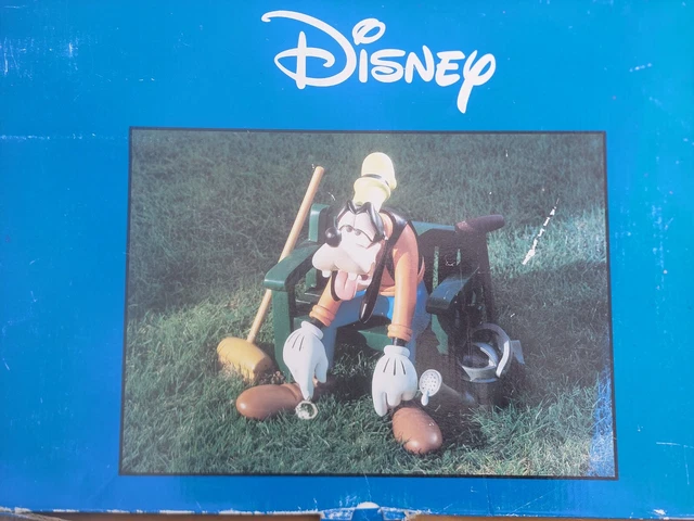 RARE! 20yr old Goofy gardening big fig NEW IN BOX! Disney figurine statue RARE! 20yr old Goofy gardening big fig NEW IN BOX! Disney figurine statue