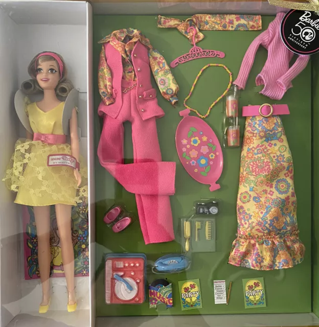 2008 Mattel Most Mod Party Becky Barbie Doll Gift Set #N5012 NRFB