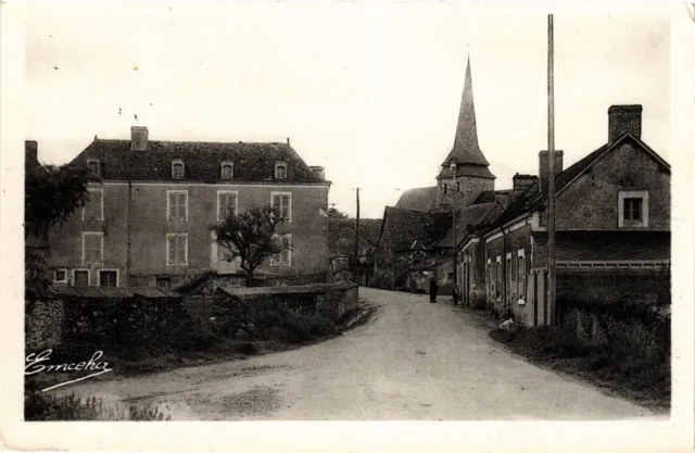 CPA AK St-LAURENT-des-MORTIERS Mayenne. Arrivée de CHATEAU-GONTIER (420442)