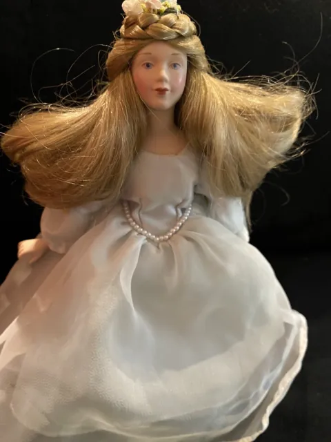 AVON Fairy Tale Collector Porcelain 9" Doll ~ 1984 Cinderella Blue Dress Blonde