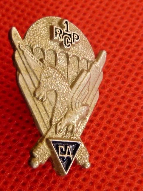 MILITARY PIN'S PIN Army First Regiment Of Parachute Hunters 1 Er Cpr £5 ...
