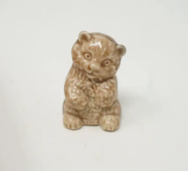 Miniature Porcelain Teddy Bear Figurine Whimsies Wade England Red Rose Tea