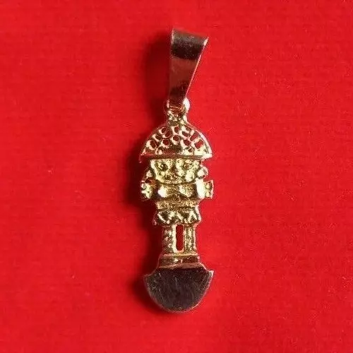 Peruvian tumi pendant made in 18 k solid gold