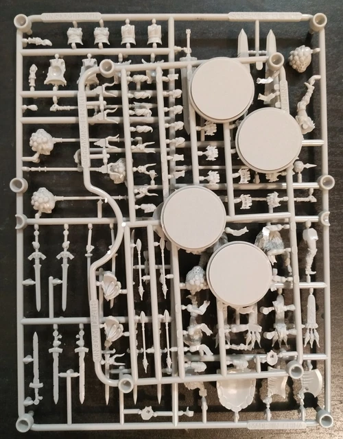 Kingdom Death - Screaming Fur Armor kit