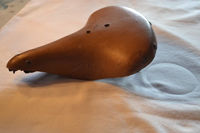 ANCIENNE SELLE DE VELO MARQUE A. WOLBER COLLECTION VELO